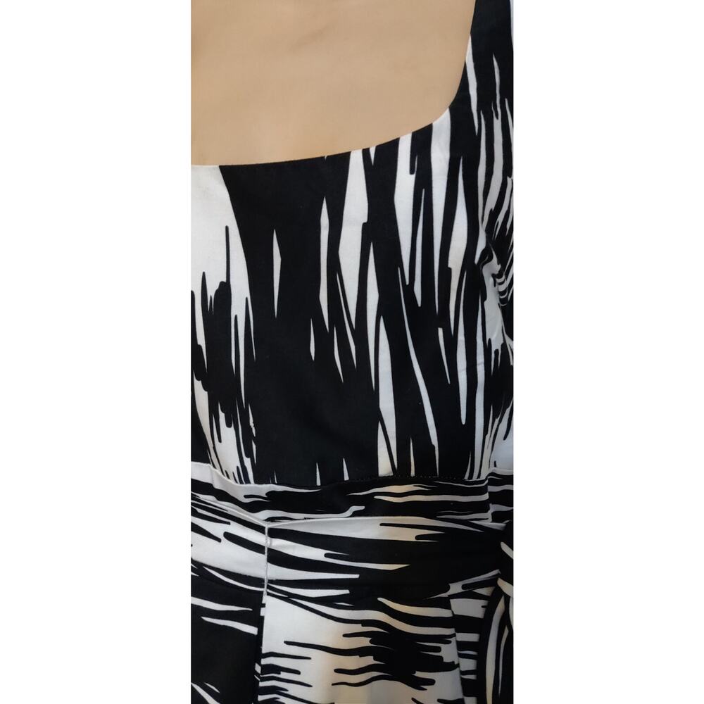 Black & White Dress CALVIN KLEIN Women Size 10 SLEEVELESS Zebra Quiet Luxury - Picture 16 of 16
